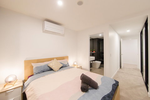 MidNight Apartment - Surfers Paradise Gold Coast 4
