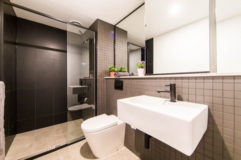 MidNight Apartment - Surfers Paradise Gold Coast 6