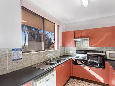 Kurranulla, Unit 5/15 Weatherly Close - Surfers Paradise Gold Coast 1