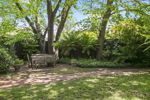 Boutique Stays - Frankie's Place - Surfers Paradise Gold Coast 6