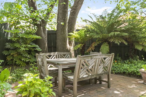 Boutique Stays - Frankie's Place - Surfers Paradise Gold Coast 2