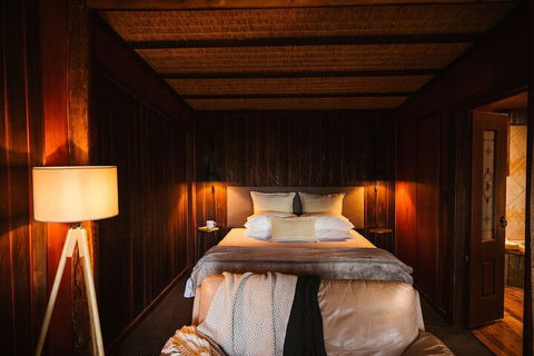 Seclusions Blue Mountains - Surfers Paradise Gold Coast 4