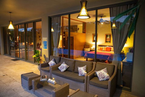 Lyndon Haven - Surfers Paradise Gold Coast 1