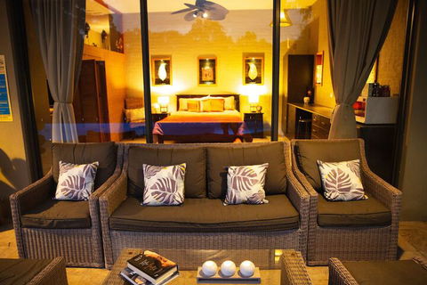 Lyndon Haven - Surfers Paradise Gold Coast 2