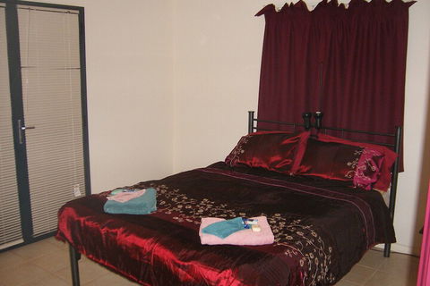 Ningaloo Bed And Breakfast - Surfers Paradise Gold Coast 5