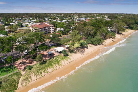 Charlton Apartments - Surfers Paradise Gold Coast 1