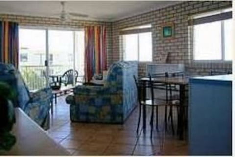 Whitecaps Holiday Apartments - Surfers Paradise Gold Coast 0