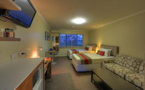 Tropixx Motel & Restaurant - Surfers Paradise Gold Coast 6
