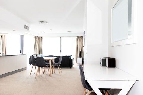 Ocean Views Resort - Surfers Paradise Gold Coast 5
