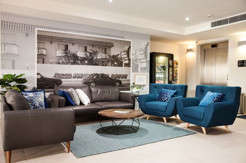 Ocean Views Resort - Surfers Paradise Gold Coast 2