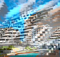 The Oasis Apartments - Surfers Paradise Gold Coast