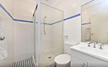 Sinclairs City Hostel - Surfers Paradise Gold Coast 0