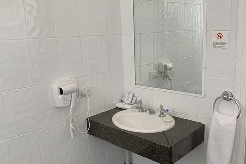 Ashton Motel - Surfers Paradise Gold Coast 7