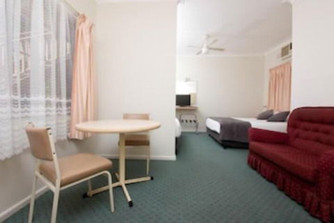 Jasmine Lodge Motel - Surfers Paradise Gold Coast 7