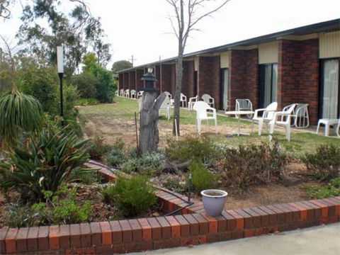 Riviana Motel - Surfers Paradise Gold Coast 1