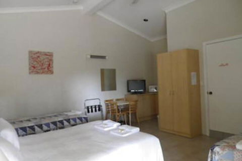 Ocean Shores Motel - Surfers Paradise Gold Coast 5