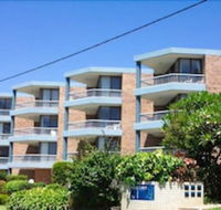 Sea Point Ocean Apartments - Surfers Paradise Gold Coast