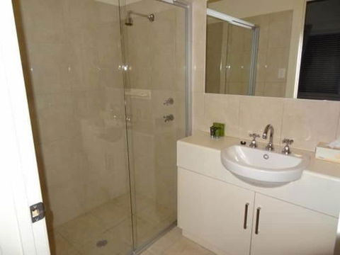 Hahndorf Oak Tree Cottages - Surfers Paradise Gold Coast 3