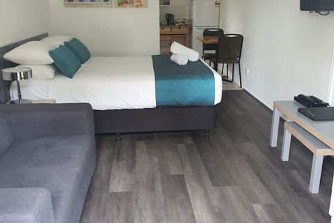 Beerwah Motor Lodge - Surfers Paradise Gold Coast 5