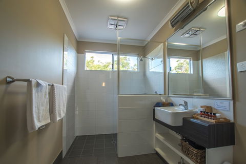 Cape Howe Cottages - Surfers Paradise Gold Coast 5