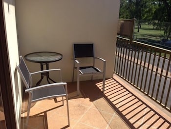 Emerald Executive Apartments - Surfers Paradise Gold Coast 5