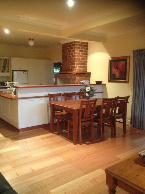 Bessies Cottage - Surfers Paradise Gold Coast 6