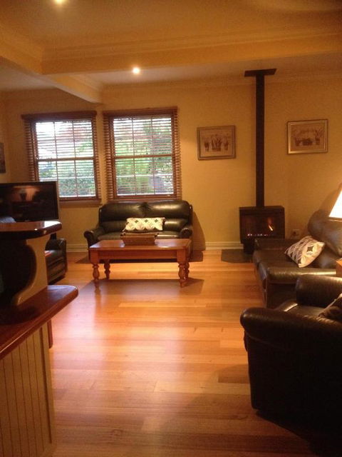 Bessies Cottage - Surfers Paradise Gold Coast 1