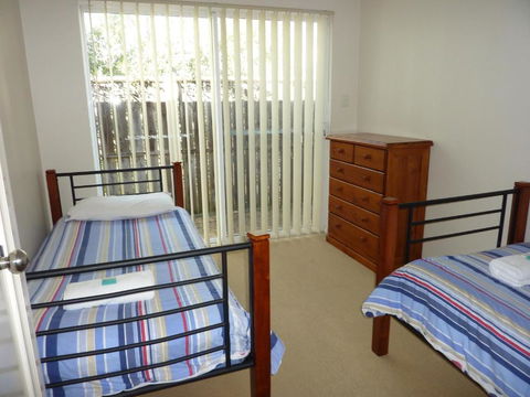 Seaside Villas - Surfers Paradise Gold Coast 1