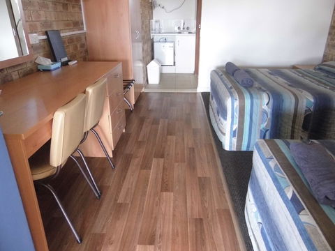 Nanango Fitzroy Motel - Surfers Paradise Gold Coast 2