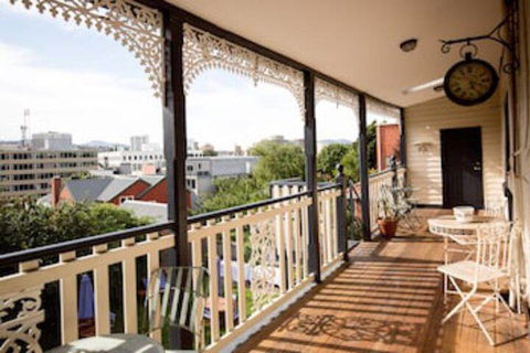 Montacute Boutique Bunkhouse - Surfers Paradise Gold Coast 0