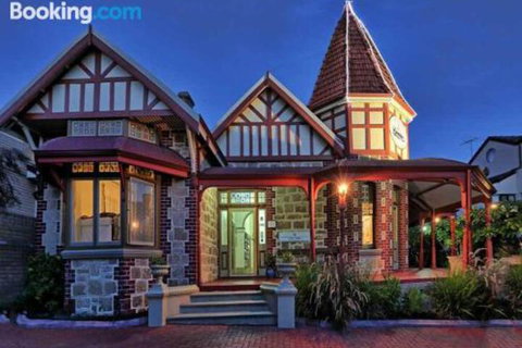The Witchs Hat - Surfers Paradise Gold Coast 0