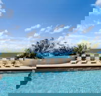 Clubb Coolum Beach Resort - Surfers Paradise Gold Coast