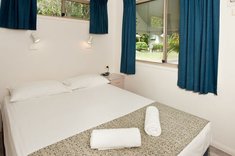 Ellis Beach Oceanfront Bungalows - Campground - Surfers Paradise Gold Coast 2