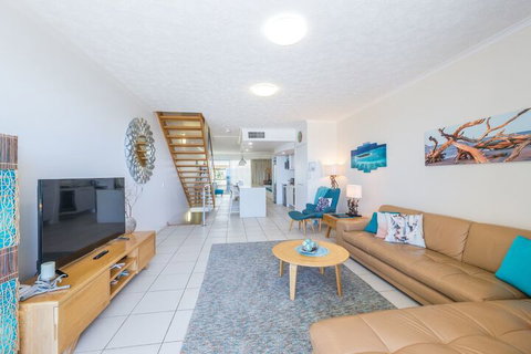 On The Beach Resort Bribie Island - Surfers Paradise Gold Coast 6