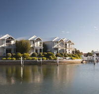 Captains Cove Resort - Surfers Paradise Gold Coast