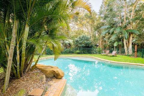 Wanderers Retreat Port Stephens - Surfers Paradise Gold Coast 3