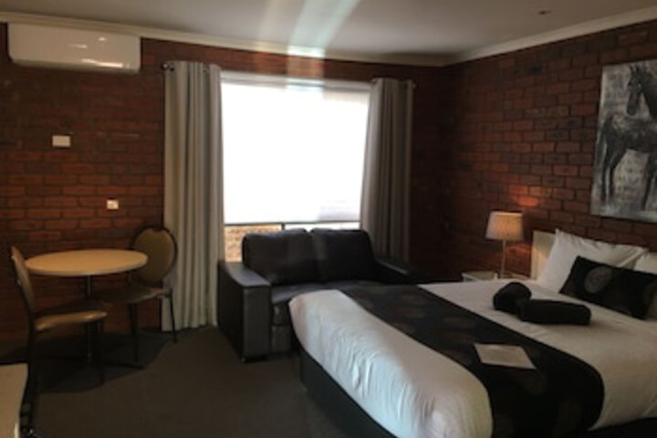 Toolern Vale VIC Surfers Paradise Gold Coast