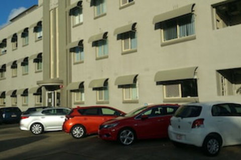 Hampton Court Apartments - Surfers Paradise Gold Coast 0