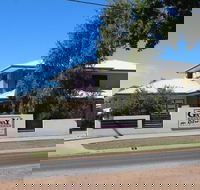 Emerald Western Gateway Motel