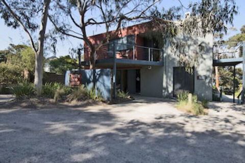 Chatby Lane Lorne - Surfers Paradise Gold Coast 0