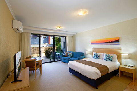 Chatby Lane Lorne - Surfers Paradise Gold Coast 6