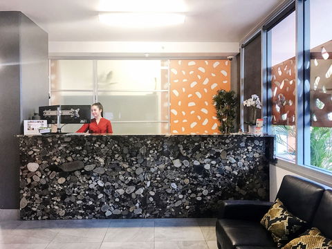 Ramada Suites By Wyndham Zen Quarter Darwin - Surfers Paradise Gold Coast 2