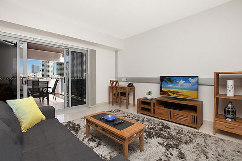 Ramada Suites By Wyndham Zen Quarter Darwin - Surfers Paradise Gold Coast 6