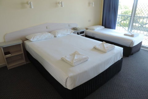 Comfort Inn The Lakes - Surfers Paradise Gold Coast 3