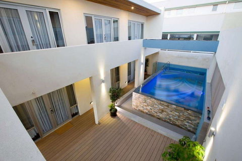 30 Arundel Accommodation - Surfers Paradise Gold Coast 4