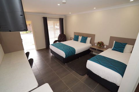 Exies Bagtown - Surfers Paradise Gold Coast 4