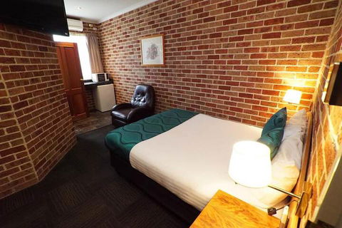 Exies Bagtown - Surfers Paradise Gold Coast 5