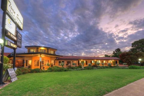 Twin Swans Motel - Surfers Paradise Gold Coast 4