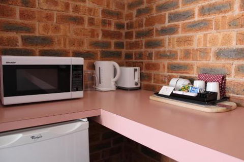 Lydoun Motel - Surfers Paradise Gold Coast 3