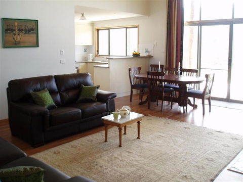 Hawksview At Mafeking - Surfers Paradise Gold Coast 4